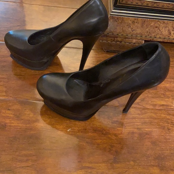 YSL heels - Picture 2 of 4